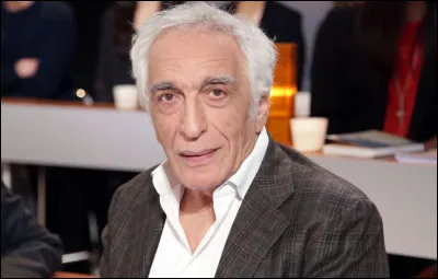 Qui est cet acteur qui joue le r&ocirc;le du directeur de croisi&egrave;re dans le film ''Bienvenue &agrave; bord'' ?