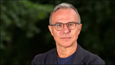 Qui est cet &eacute;crivain, auteur de cette citation : ''Bienvenue &agrave; L.A. Au fond, ce n'est rien d'autre qu'un gigantesque puzzle. On assemble les pi&egrave;ces et &ccedil;a finit par faire une ville.'' ?