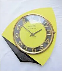 Combien de temps s'est &eacute;coul&eacute; entre 13 heures 50 et 15 heures 10 ?