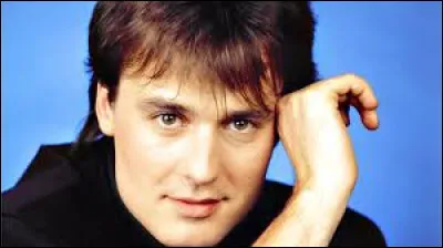 Qui est ce chanteur, interpr&egrave;te du titre ''Poup&eacute;e psych&eacute;d&eacute;lique'' ?