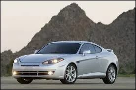 Si vous cherchez un coup&eacute; dot&eacute; d'un moteur noble, mais avec le temp&eacute;rament d'une traction, ce mod&egrave;le est fait pour vous ! Saurez-vous me donner son nom ?