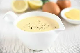 Comment se nomme la sauce &eacute;mulsionn&eacute;e chaude &agrave; base de jaune d��uf et beurre clarifi&eacute; ?