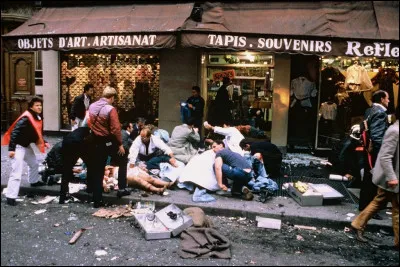 Quelle ville fran&ccedil;aise a &eacute;t&eacute; touch&eacute;e par des attentats, en septembre 1986 ?