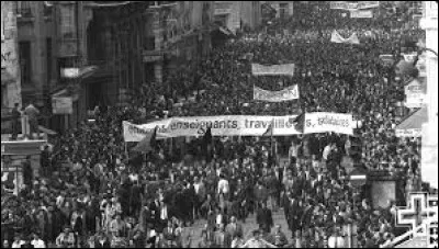 En mai 1968, une crise politique est amorc&eacute;e par...