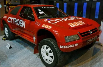 Sur quelle base est r&eacute;alis&eacute;e cette auto de comp&eacute;tition ?