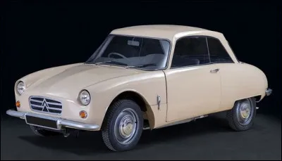 Quelle est cette auto fabriqu&eacute;e en Angleterre sur la base d'une 2CV ?