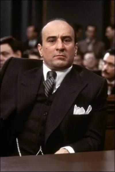 Quel est ce film o de Niro incarne Al Capone ?
