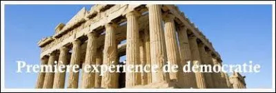 Au d&eacute;part, Ath&egrave;nes &eacute;tait une monarchie, puis elle a connu diff&eacute;rents r&eacute;gimes politiques. Vers -507, les Ath&eacute;niens mettent en place la d&eacute;mocratie. D&eacute;sormais, ils peuvent prendre part aux assembl&eacute;es, d&eacute;battre, proposer et voter des lois. La d&eacute;mocratie devient tellement importante aux yeux du peuple qu'ils vont jusqu'&agrave; exclure ceux qui peuvent la menacer. Cela se nomme :