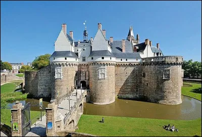 Quand le duch&eacute; de Bretagne fut-il int&eacute;gr&eacute; &agrave; la couronne de France ?