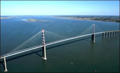 En quelle ann&eacute;e a &eacute;t&eacute; d&eacute;baptis&eacute;e la Loire-Inf&eacute;rieure devenant Loire-Atlantique ?