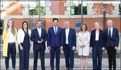 Quelle affirmation d&eacute;crit correctement le Gouvernement wallon actuel ? (Avril 2026)