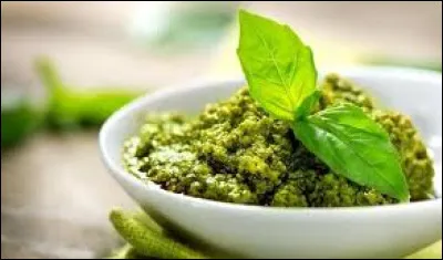 Quelle plante repr&eacute;sente la base du pesto ?