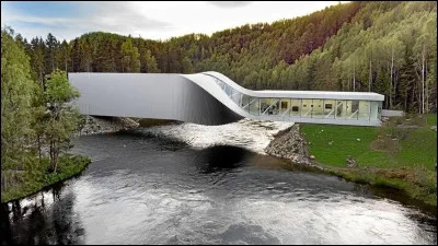Le pont "The Twist" se trouve en...