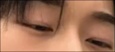 &Agrave; qui sont ces yeux ?