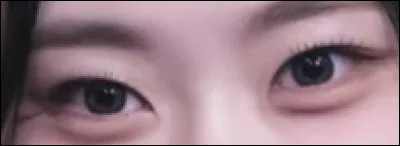 &Agrave; qui sont ces yeux ?