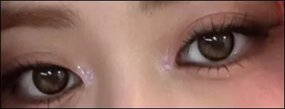 &Agrave; qui sont ces yeux ?