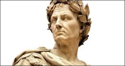 Comme le territoire domin&eacute; par Rome devient grand, il devient plus difficile de le contr&ocirc;ler. Aussi, certains chefs militaires se lancent dans des conqu&ecirc;tes pour s'enrichir et gagner en popularit&eacute;. De -58 &agrave; -51, un de ces ambitieux combattants conquiert la Gaule. Il se nomme...