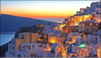 Quelle est la langue officielle de la Gr&egrave;ce ?