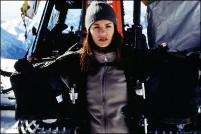 Nadia Far&egrave;s a tourn&eacute; dans un film de Mathieu Kassovitz, sorti en 2000. C'est un film policier. Il y a &eacute;galement Jean Reno, Vincent Cassel, Jean-Pierre Cassel, Didier Flamand, Fran&ccedil;ois Levantal, Philippe Nahon et Laurent Laffite. Comment s'intitule ce film ?