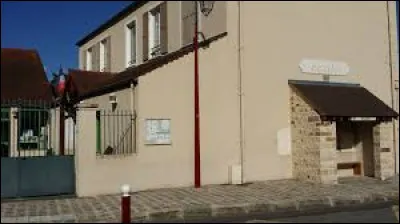 Nous sommes en &Icirc;le-de-France, &agrave; Saint-Germain-sur-&Eacute;cole. Village de l'arrondissement de Fontainebleau, il se situe dans le d&eacute;partement ...