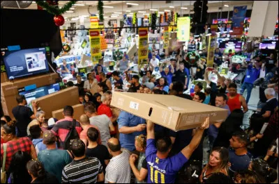 Quelle couleur est associ&eacute;e &agrave; un &eacute;v&egrave;nement commercial se d&eacute;roulant le dernier vendredi de novembre ?