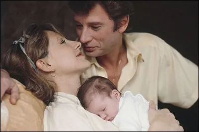 Quel &eacute;v&egrave;nement va ralentir, en 1983, son travail d'actrice ?