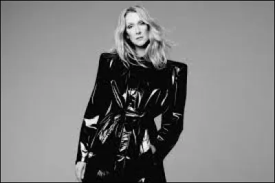 Qui interpr&eacute;t&eacute; le tube "Dansons" pour son grand retour ?