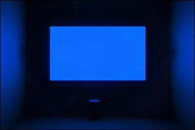 En 1993, le r&eacute;alisateur britannique Derek Jarman sort "Blue", un film d'une heure compos&eacute; d'un unique plan bleu fixe. Atteint du sida, qu'est-ce qui lui a donn&eacute; l'id&eacute;e de r&eacute;aliser cette exp&eacute;rimentation ?