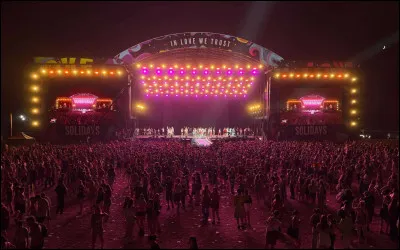 Quel est le nom du festival fran&ccedil;ais de musique relevant des fonds pour le sida depuis 1999 ?
