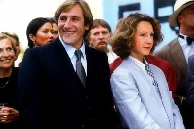 Elle est Sacha Vernakis dont Paul (Depardieu), un avocat d'affaires, tombe amoureux dans ce film de Philippe Labro :