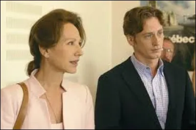 Dans ce film de Chabrol qui se d&eacute;roule dans le Bordelais, elle est Anne Charpin-Vasseur, candidate aux prochaines &eacute;lections :