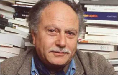 Qui est ce journaliste, pr&eacute;sentateur de l'&eacute;mission ''Droit de r&eacute;ponse'' ?