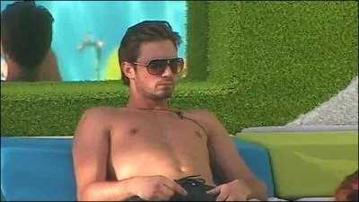 Maxime a-t-il tait sauv une fois par le public ?