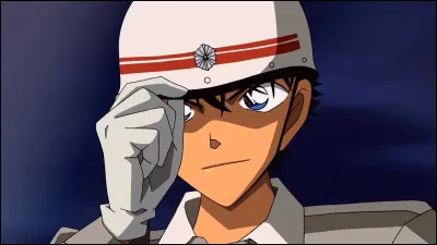 Dans le film 8 intitul&eacute; "Le Magicien du Ciel Argent&eacute;", que demande Kaito Kid de particulier &agrave; Ran dans la sc&egrave;ne post-g&eacute;n&eacute;rique ?