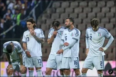 Enfin, cette Coupe du Monde se fera avec un grand absent, l'Italie, quadruple vainqueur de la comp&eacute;tition, &eacute;limin&eacute;e en barrage face &agrave; la Bosnie-Herz&eacute;govine. &Agrave; quand remonte la derni&egrave;re participation de cette grande nation en d&eacute;clin ?