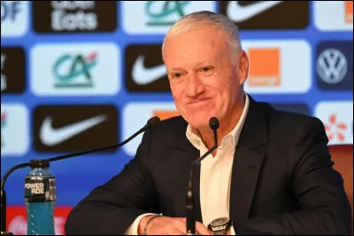 Cette Coupe du Monde sera le dernier tournoi de Didier Deschamps &agrave; la t&ecirc;te de l'&Eacute;quipe de France. Combien de troph&eacute;es le s&eacute;lectionneur de 57 ans a remport&eacute; au cours de son mandat (avant peut-&ecirc;tre une derni&egrave;re surprise) ?