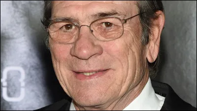 Qui est cet acteur am&eacute;ricain, r&eacute;alisateur du film ''Trois Enterrements'' ?