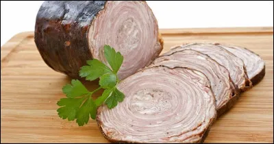 Dans quelle ville bretonne r&eacute;alise-t-on cette sp&eacute;cialit&eacute; ?