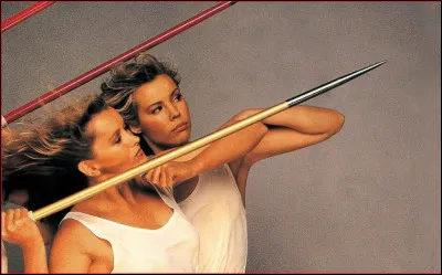 Sur cet album, on trouve les chansons "Over You" et "Same Old Scene". Quel est son nom ?