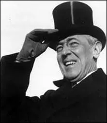 Comment s'appelle le 28me Prsident des etats Unis lu en 1912 ?