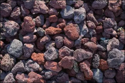 Quel ingr&eacute;dient est essentiel dans du b&eacute;ton ?