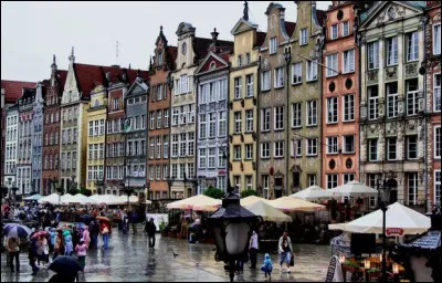 Ville autrefois nomm&eacute;e Dantzig - Situ&eacute;e sur la Mer Baltique - Le pont du Troisi&egrave;me mill&eacute;naire Jean-Paul II