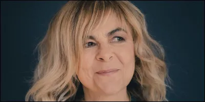 Qui est cette chanteuse qui interp&egrave;tre ''Didi la sardine'' en duo avec ''ZUT'' (groupe musical) ?