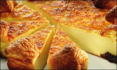 Le far breton : �ufs, farine, sucre, beurre, lait, pruneaux et ...