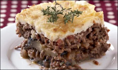 La moussaka : b�uf hach&eacute;, tomates, oignons, huile d'olive, aubergines et ...