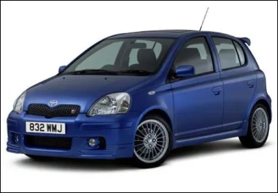 Exclusivit&eacute; de certains march&eacute;s, cette citadine fid&egrave;le &agrave; la philosophie des GTI des ann&eacute;es 1990 int&egrave;gre un moteur puissant et rageur dans une caisse l&eacute;g&egrave;re. Quel est le nom de cette voiture ?