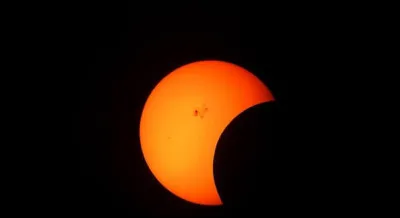 Lors de quelle phase lunaire les &eacute;clipses solaires se produisent-elles ?