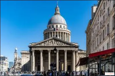 &Agrave; l’origine, le Panth&eacute;on a &eacute;t&eacute; construit comme :