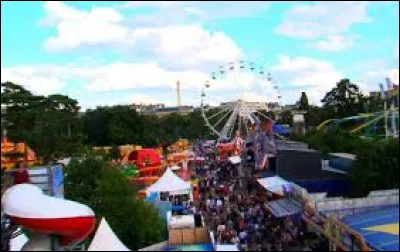 O&ugrave; se d&eacute;roule la f&ecirc;te &agrave; n�ud-n�ud &agrave; Paris ?