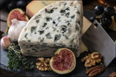 Entre mer et montagnes, cette r&eacute;gion du sud propose une grande diversit&eacute; de paysages. Elle regroupe Perpignan, Albi et Rodez. Le fleuve Tarn y creuse de profondes vall&eacute;es. Une sp&eacute;cialit&eacute; incontournable est le roquefort, fromage &agrave; p&acirc;te persill&eacute;e.Quelle est cette r&eacute;gion ?